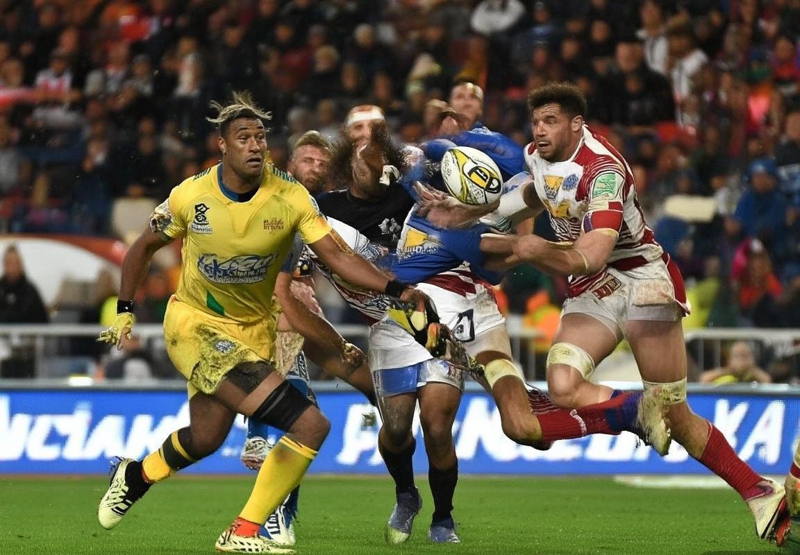 澳超激情对决：保尼白鹰VS悉尼，球迷狂热见证赛事精彩