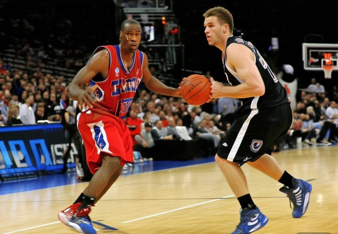 2014年CBA京晋之战：激情对决背后的战术与故事(图2)